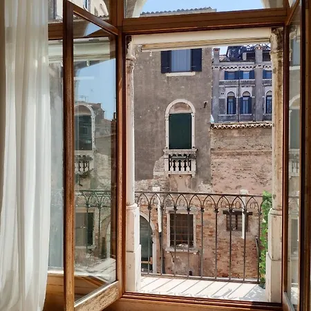 Canaletto Apartments-3